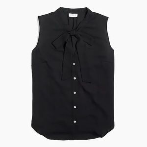 Sleeveless bow blouse